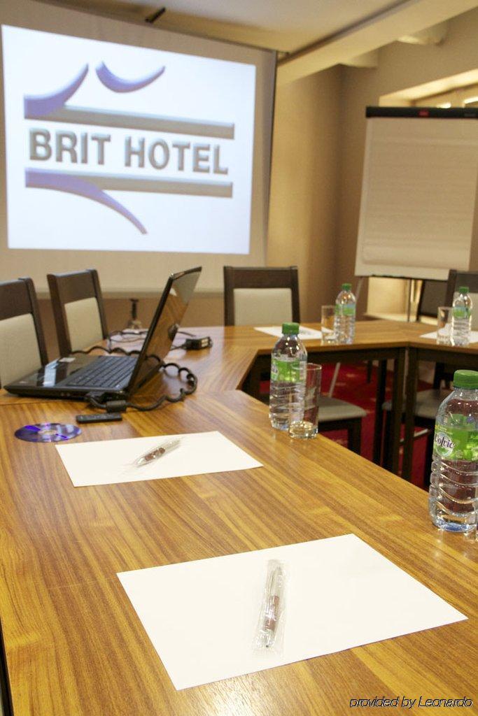 Brit Hotel Les Voyageurs Loudeac Business photo